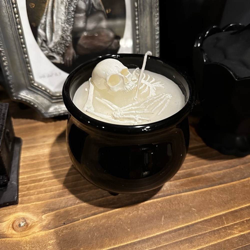 Cauldron Candle